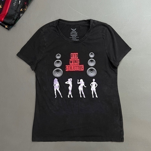 Vintage Tops - Red Wine Stilettos DJ Y2K Graphic Tee Shirt 👠 🍷